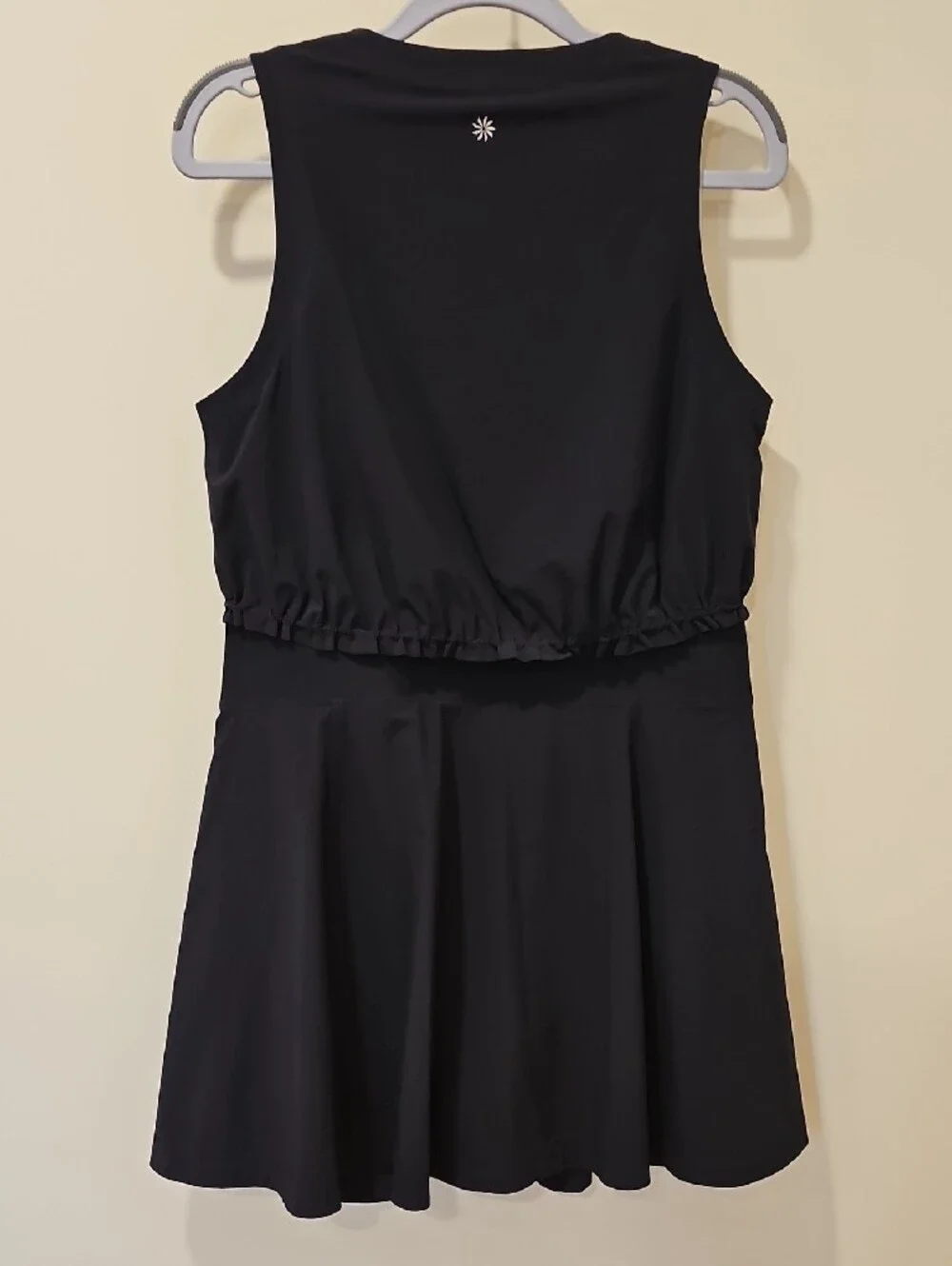 Athleta Venture Out Dress; EUC; Size 8; Black - Picture 9 of 9